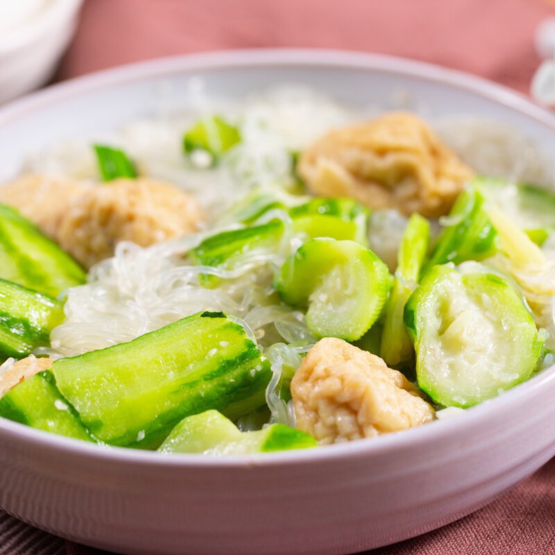 魚腐勝瓜粉絲煲