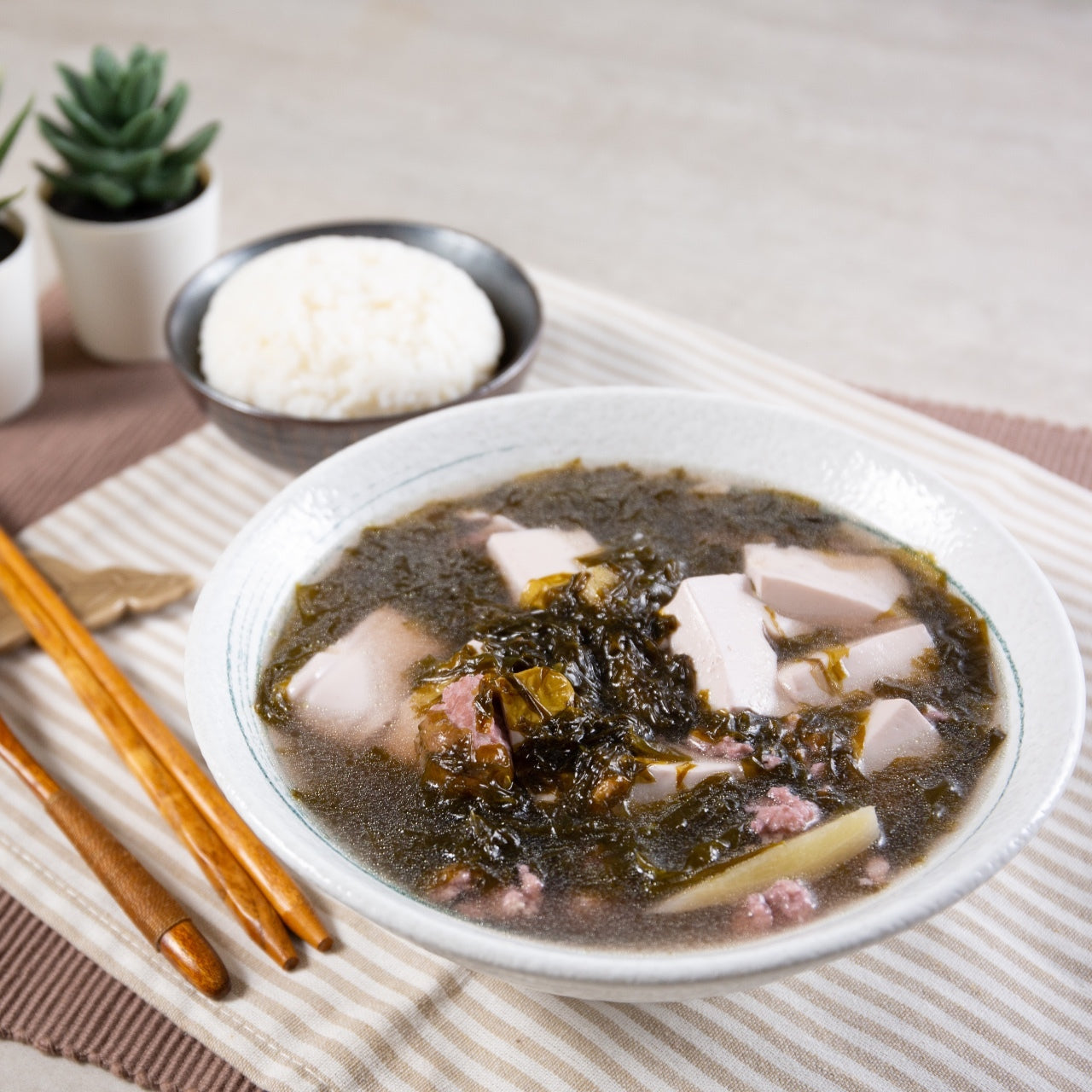 紫菜豆腐肉碎湯